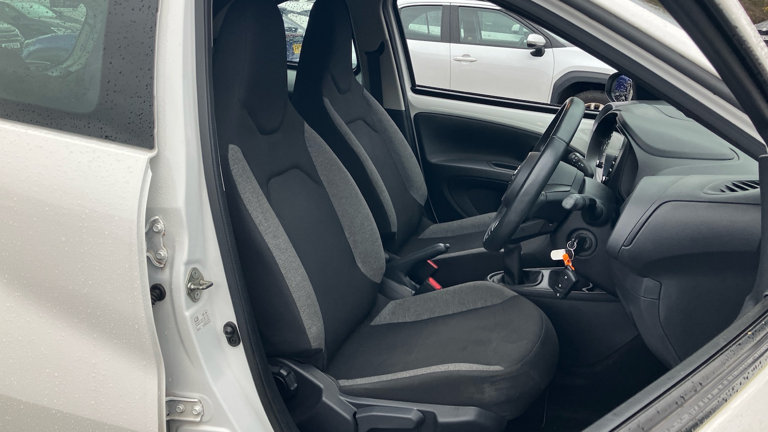 Used Toyota Aygo X 2022 for sale - 77366054: Photo 37