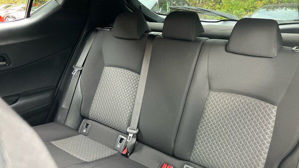 Used Toyota C-HR 2022 for sale - 76205958: Photo 20