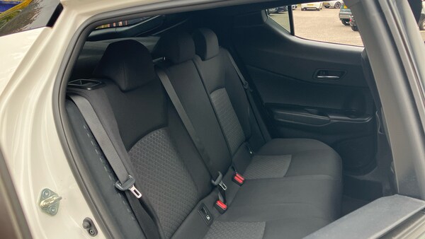 Used Toyota C-HR 2022 for sale - 76205958: Photo 41