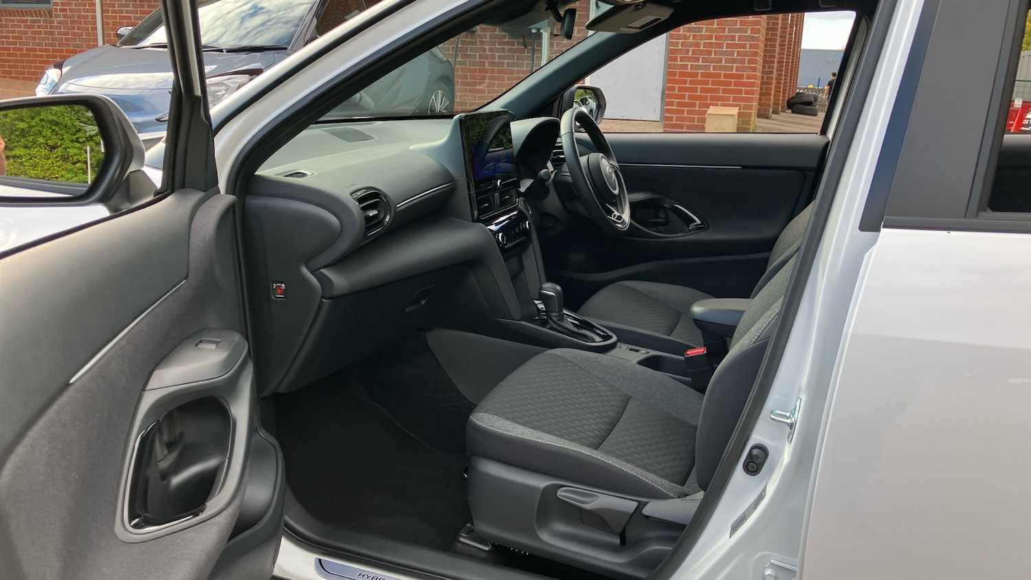 Used Toyota Yaris Cross 2025 for sale - 76038119: Photo 10