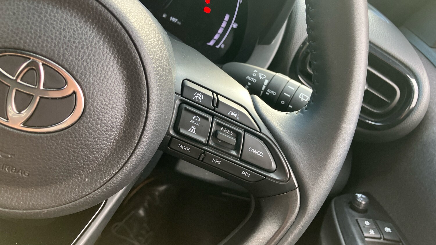 Used Toyota Yaris Cross 2025 for sale - 76038119: Photo 47