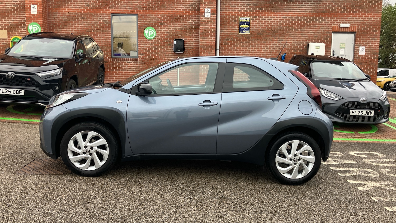 Used Toyota Aygo X 2024 for sale - 76544329: Photo 17