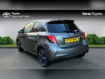 Used Toyota Yaris 2017 for sale - 76693244: Photo