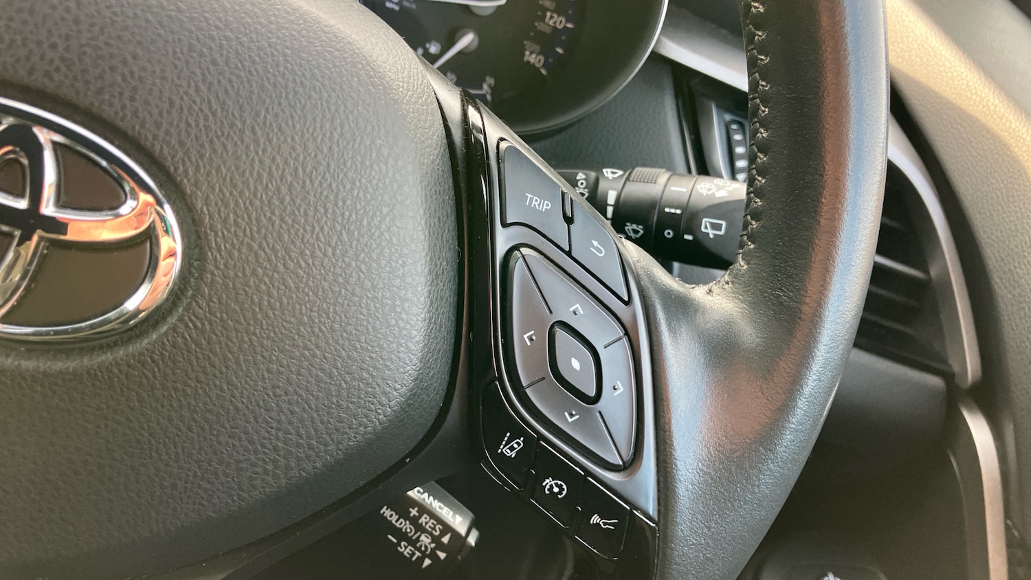 Used Toyota C-HR 2022 for sale - 76796828: Photo 46