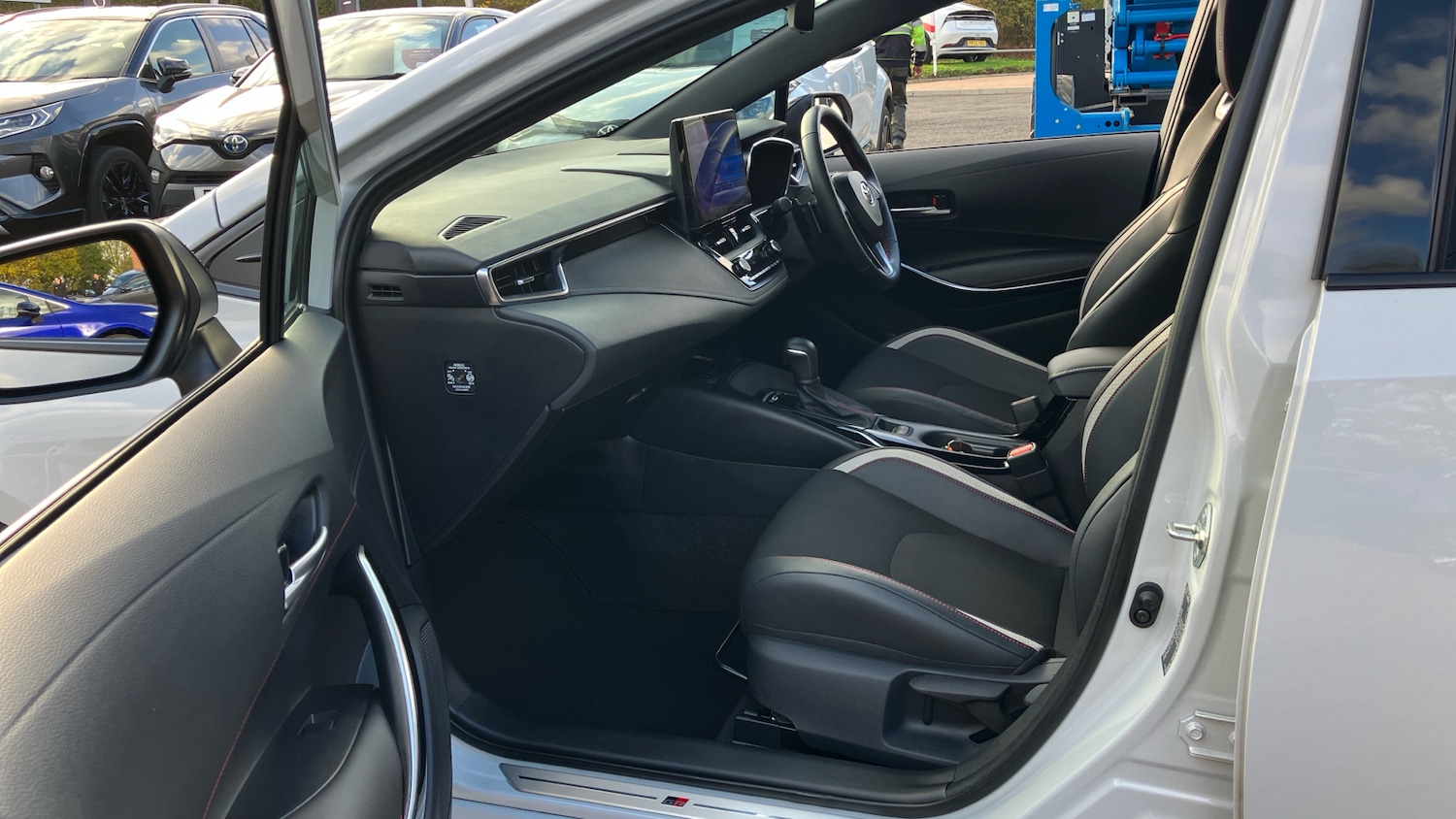 Used Toyota Corolla 2023 for sale - 76352950: Photo 10