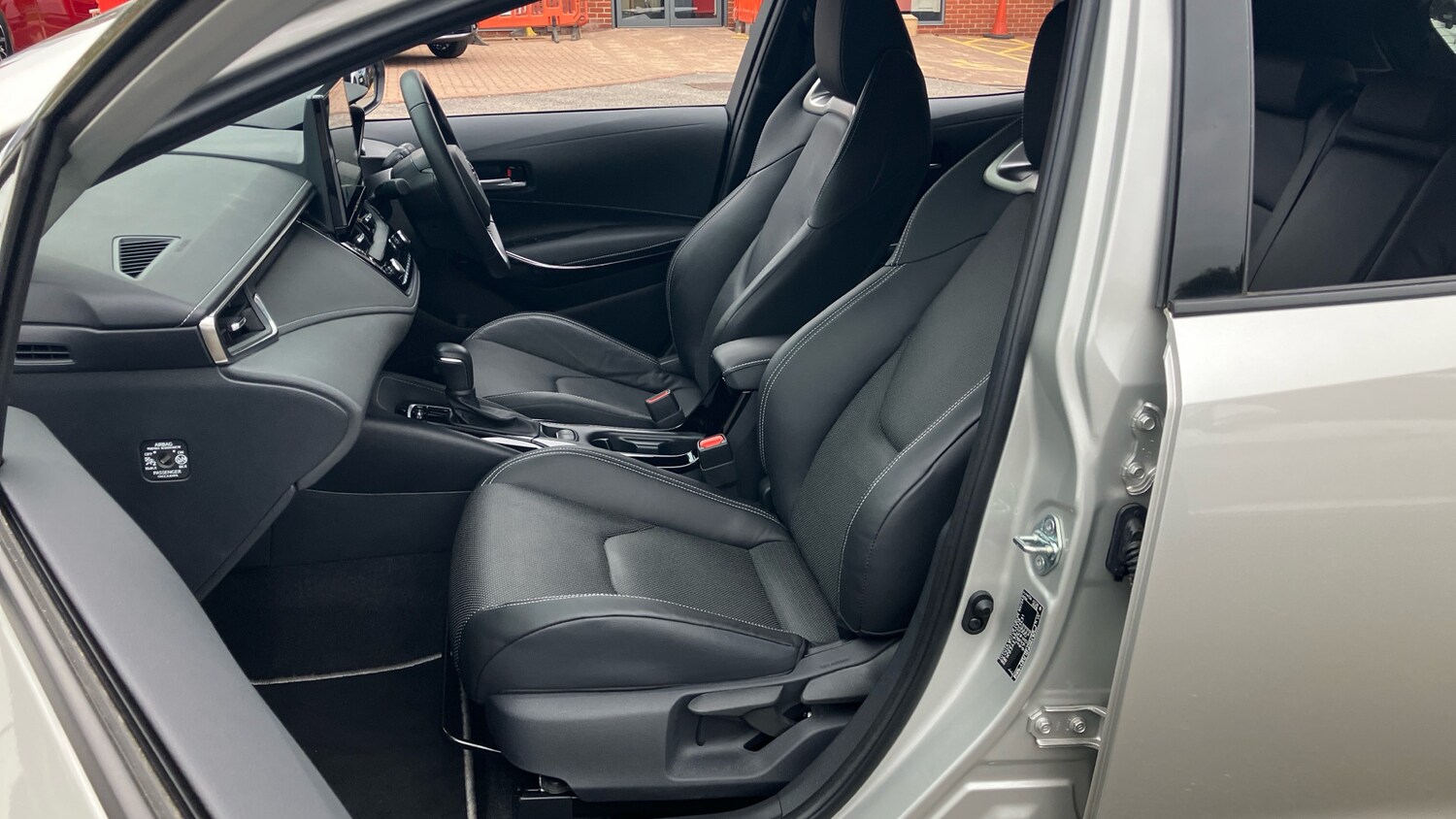 Used Toyota Corolla 2023 for sale - 76079676: Photo 43