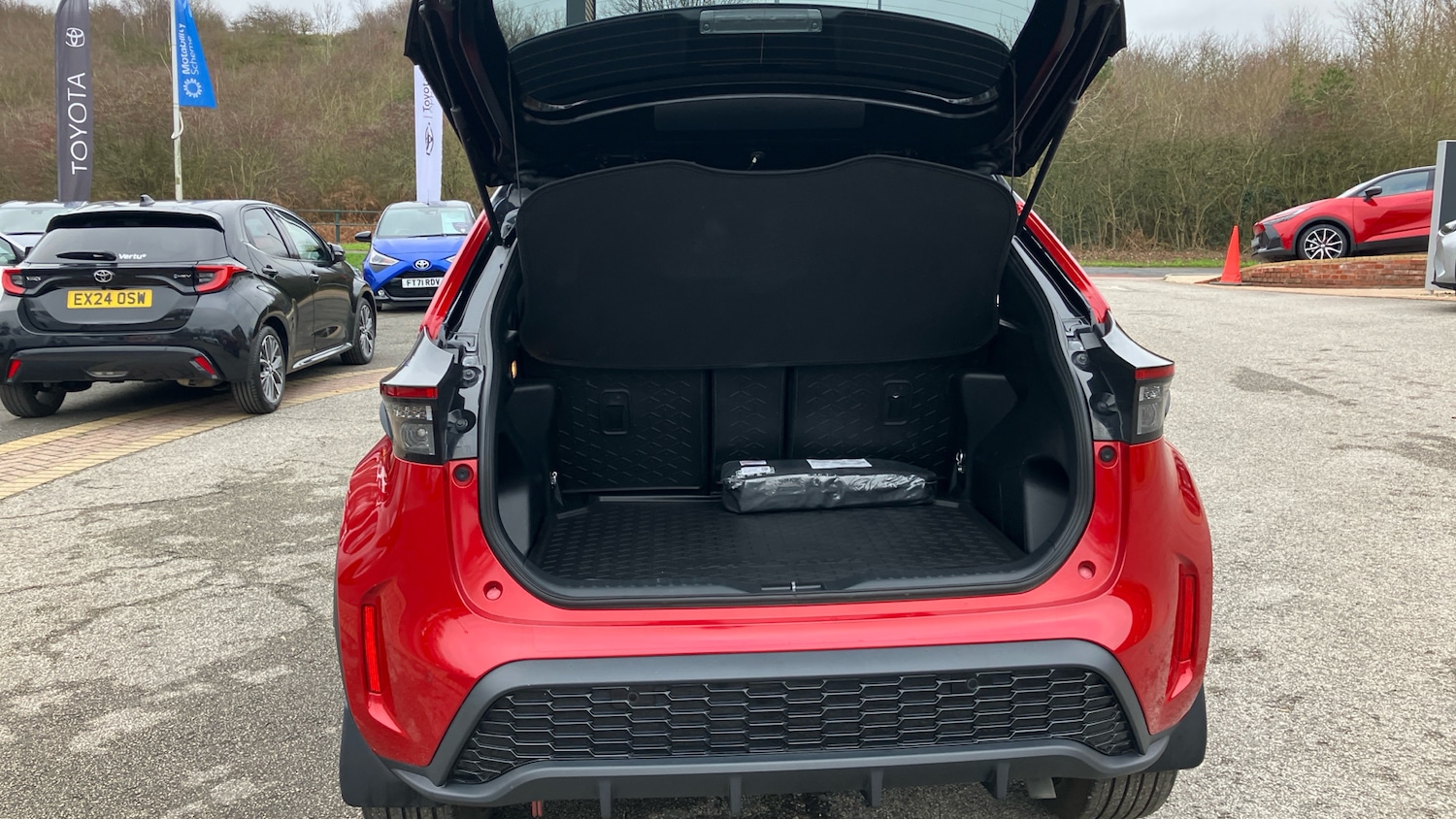 Used Toyota Yaris Cross 2023 for sale - 77068953: Photo 14