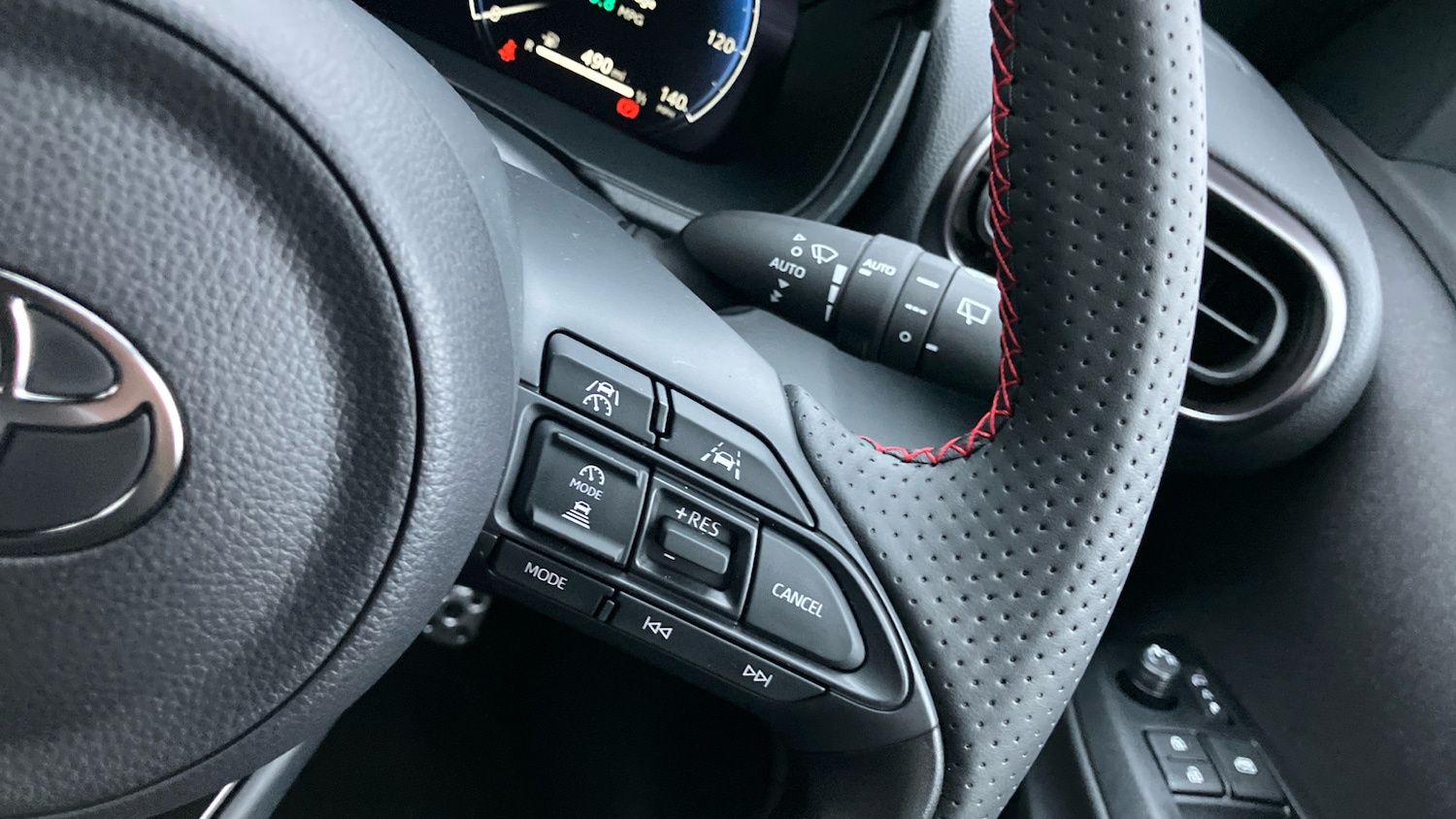 Used Toyota Yaris Cross 2025 for sale - 77893190: Photo 46