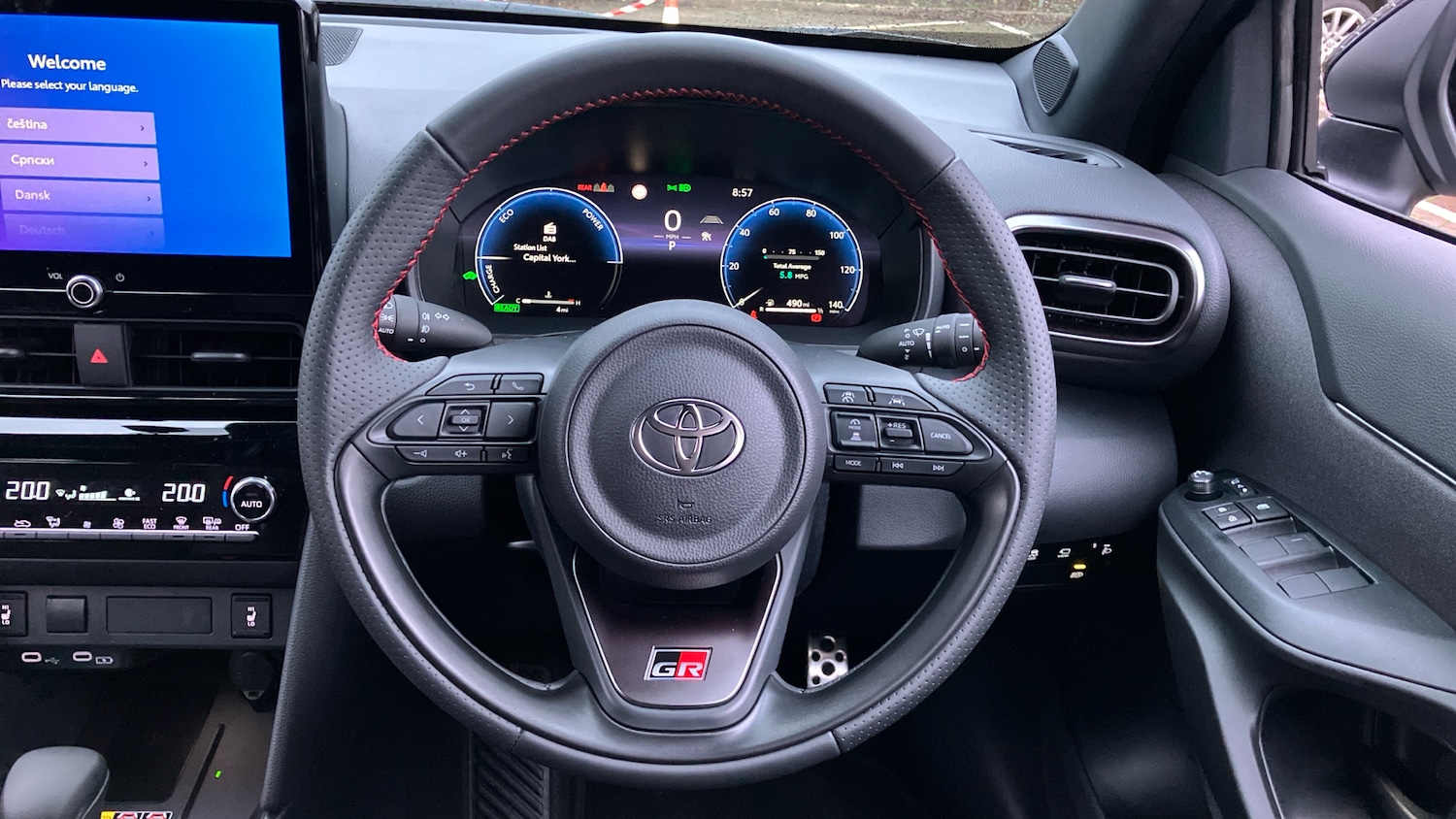Used Toyota Yaris Cross 2025 for sale - 77893190: Photo 6