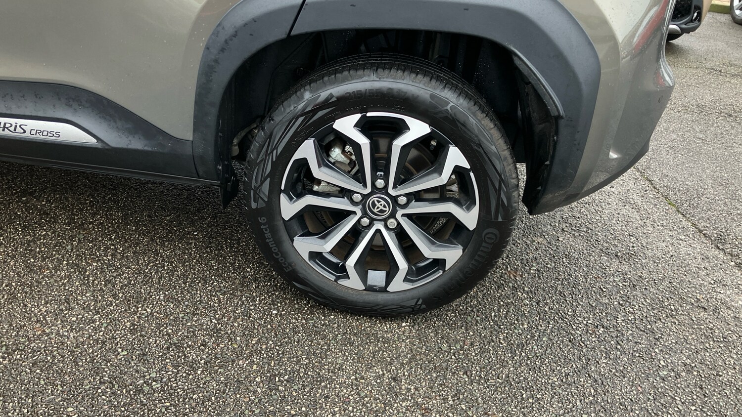 Used Toyota Yaris Cross 2024 for sale - 77528527: Photo 35