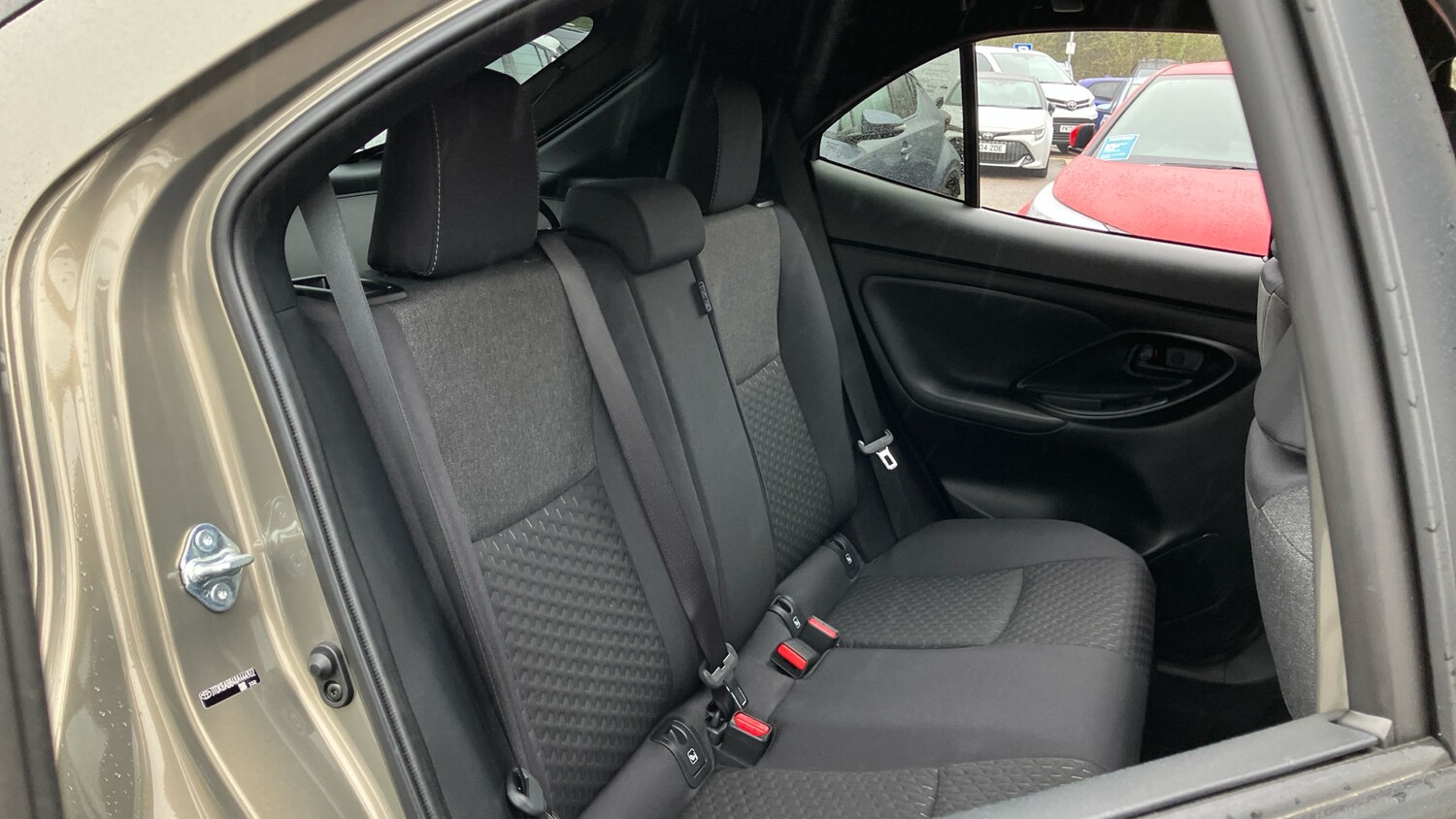 Used Toyota Yaris Cross 2024 for sale - 77528527: Photo 42