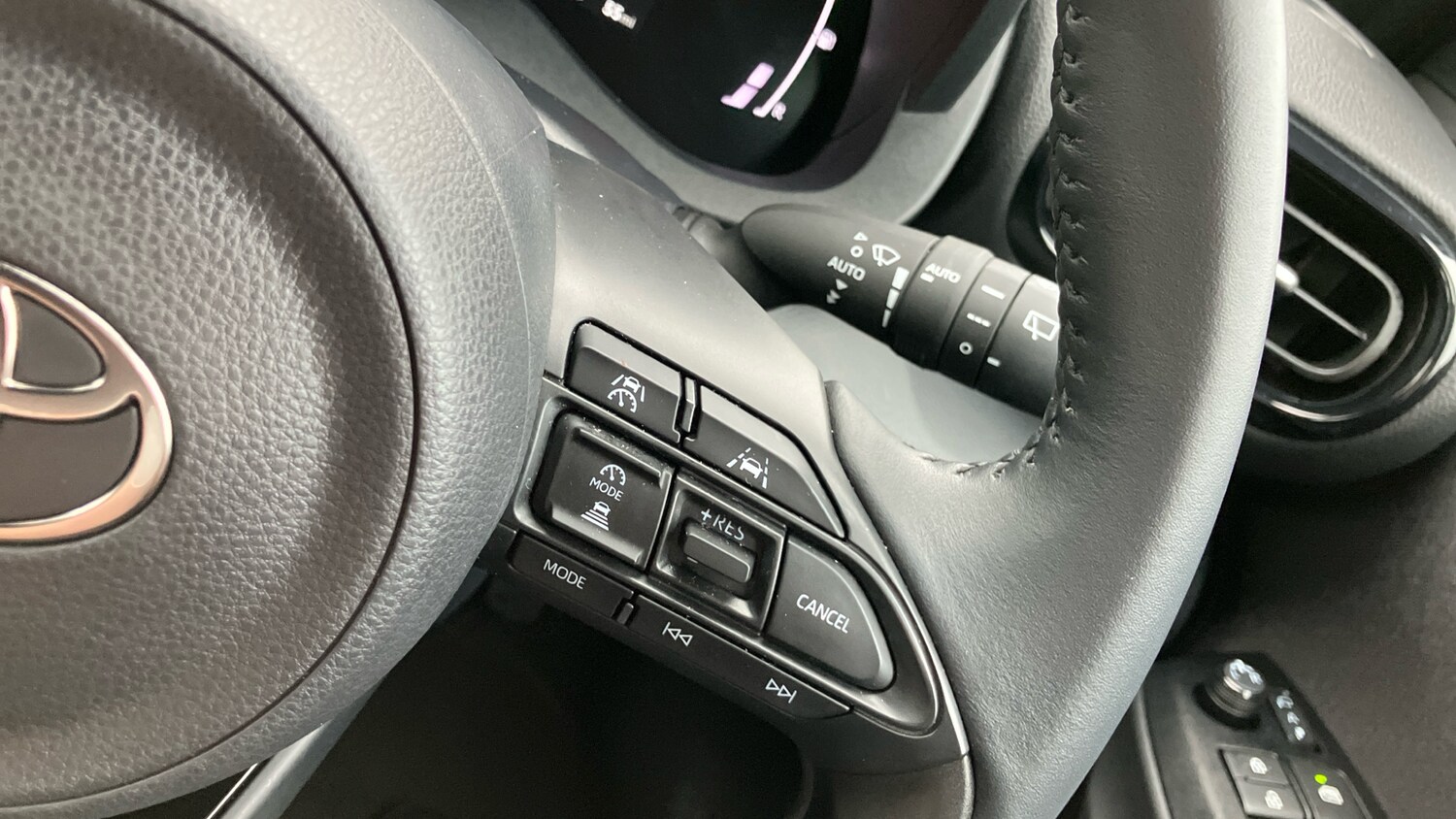 Used Toyota Yaris Cross 2024 for sale - 77528527: Photo 47