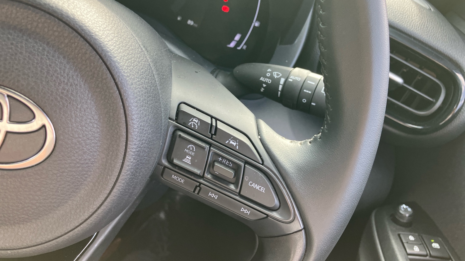 Used Toyota Yaris Cross 2025 for sale - 76682242: Photo 47