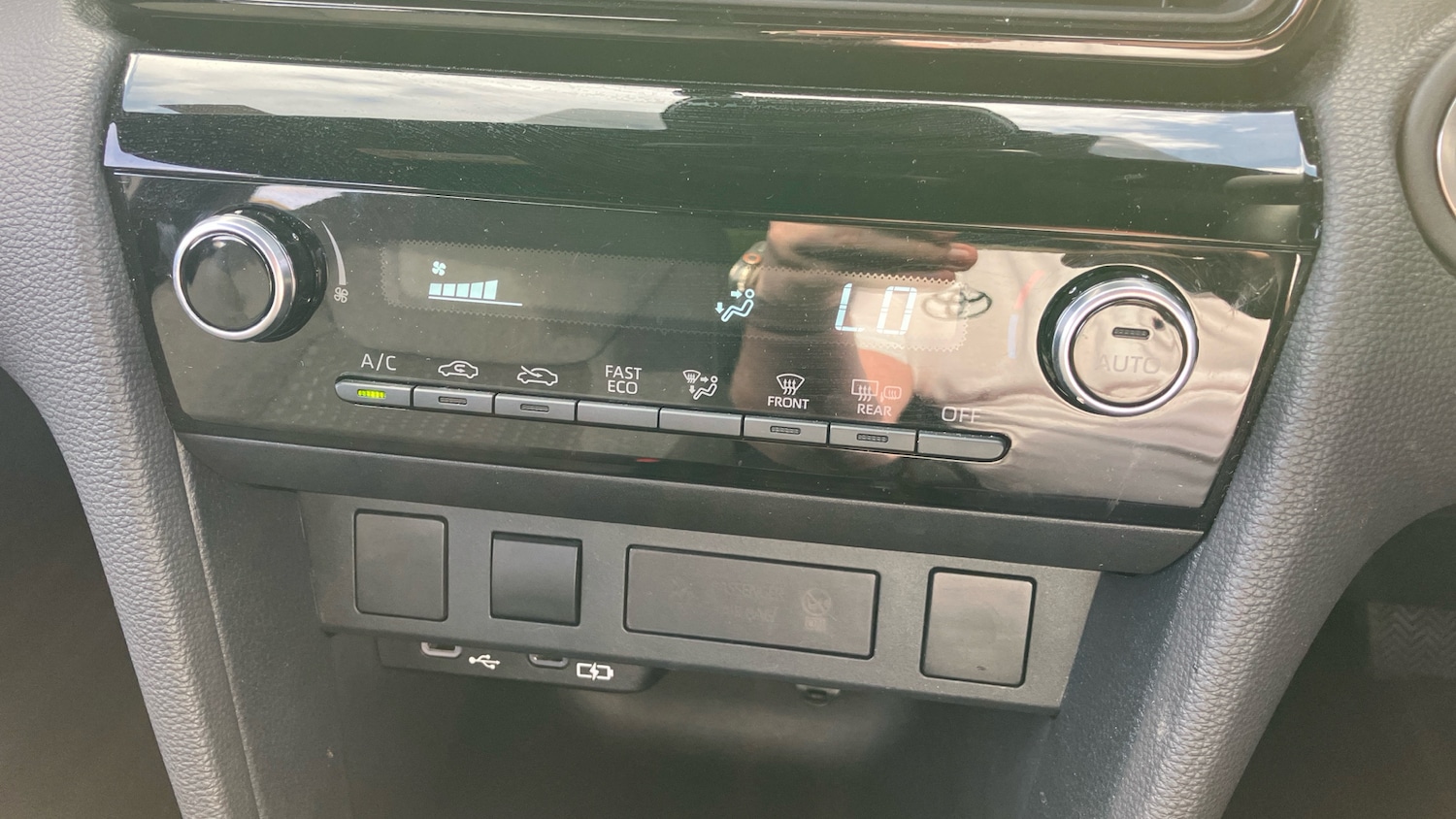 Used Toyota Yaris Cross 2025 for sale - 76682242: Photo 51