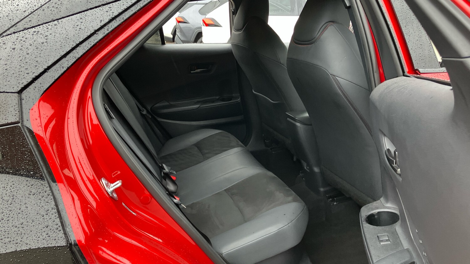 Used Toyota C-HR 2024 for sale - 76796800: Photo 12