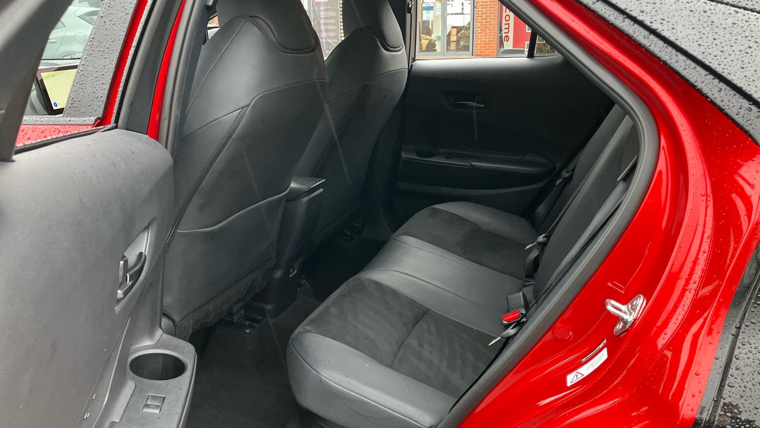 Used Toyota C-HR 2024 for sale - 76796800: Photo 13