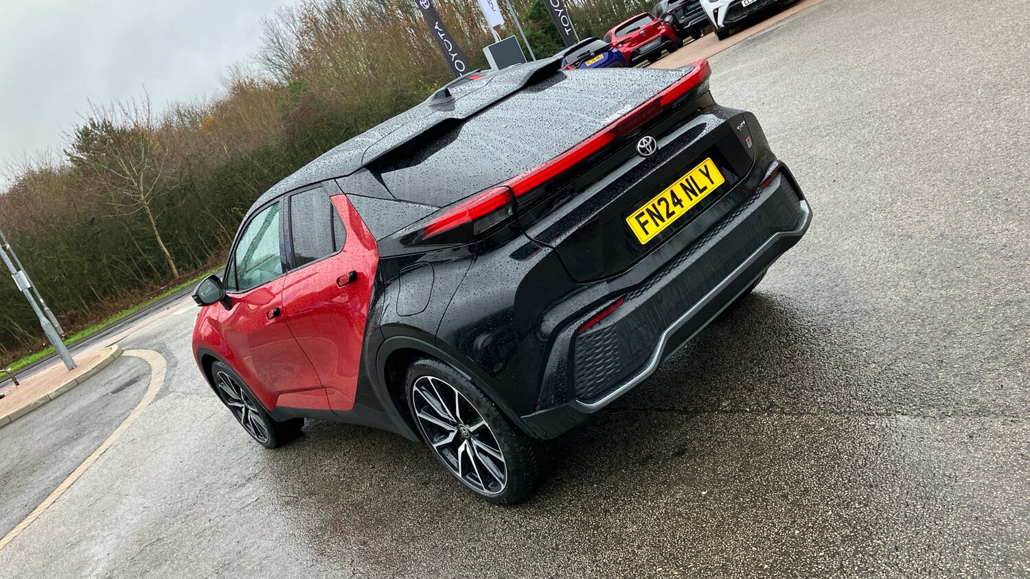 Used Toyota C-HR 2024 for sale - 76796800: Photo 30