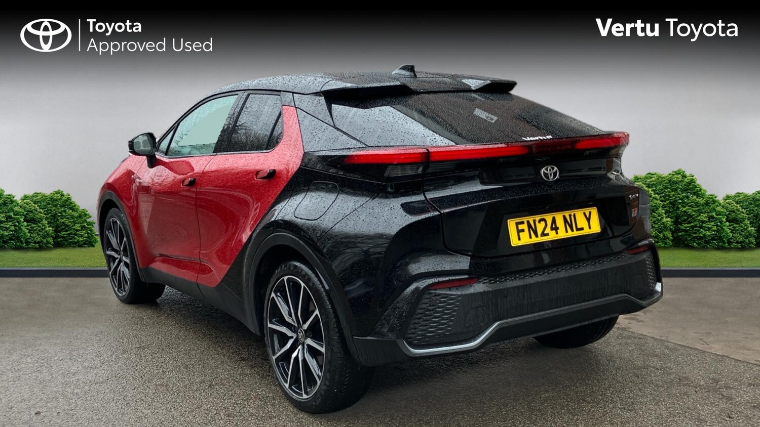 Used Toyota C-HR 2024 for sale - 76796800: Photo 4