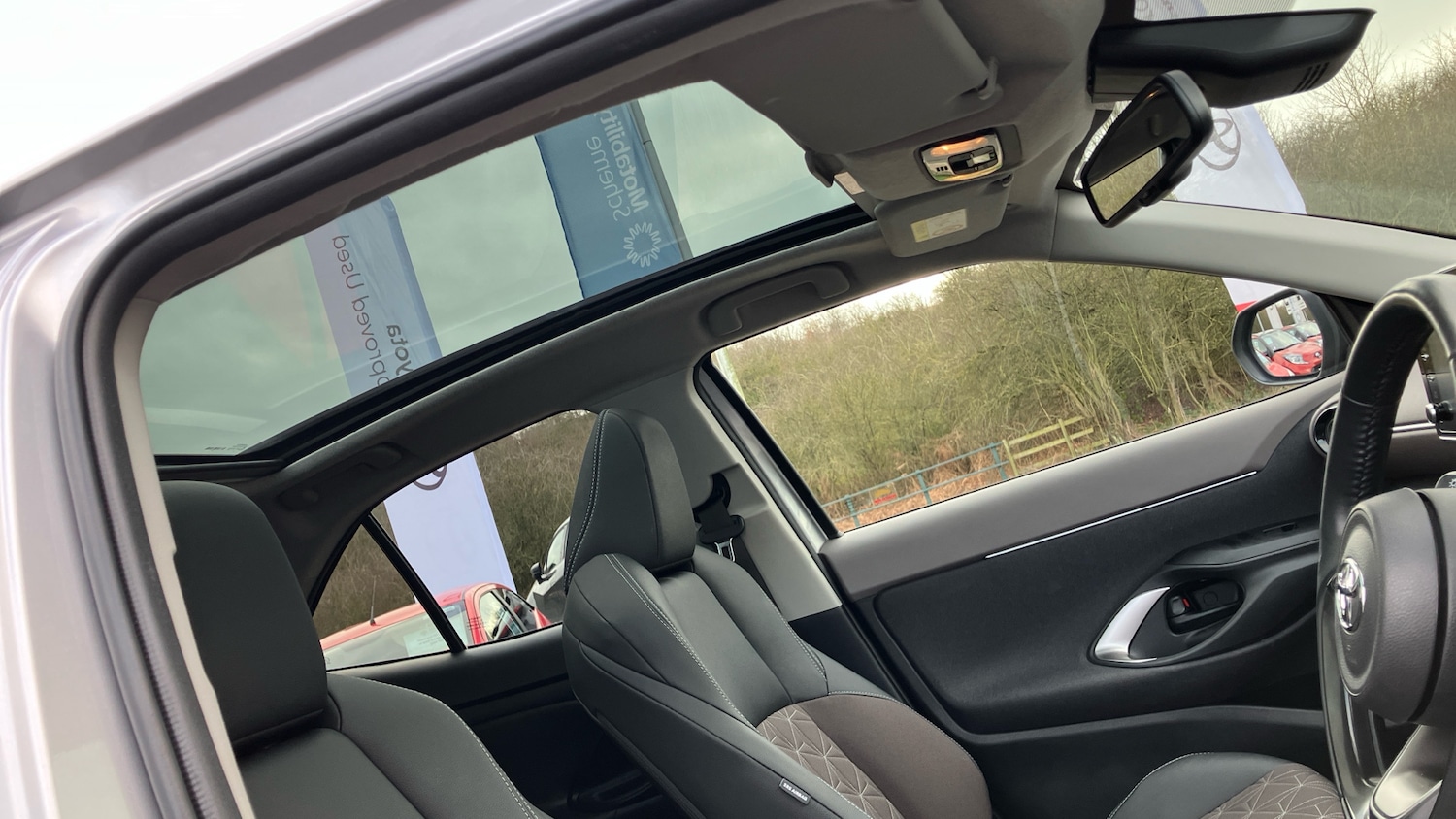 Used Toyota Yaris Cross 2023 for sale - 77690622: Photo 20