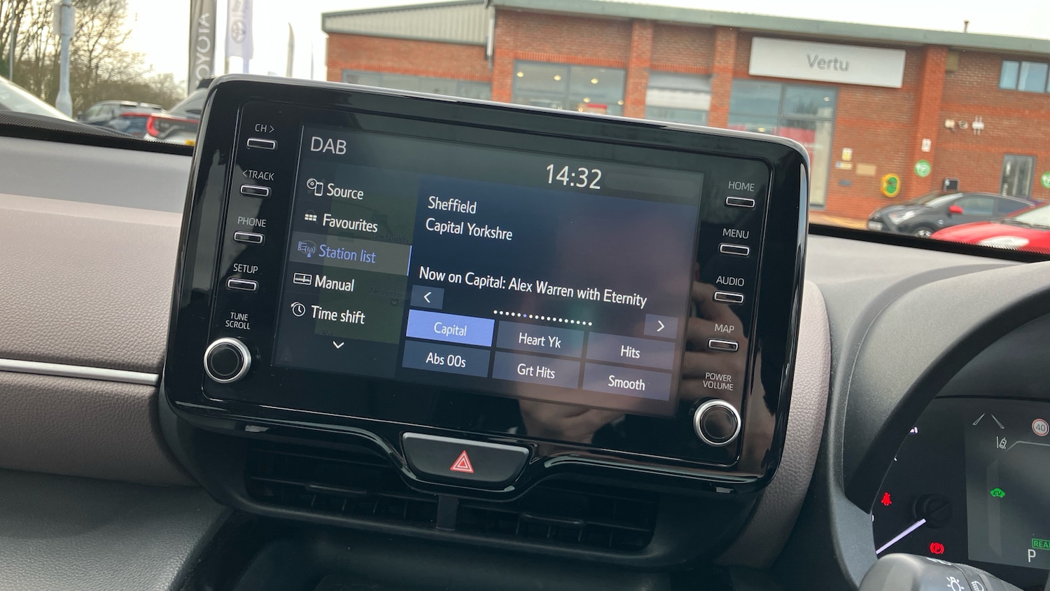 Used Toyota Yaris Cross 2023 for sale - 77690622: Photo 27