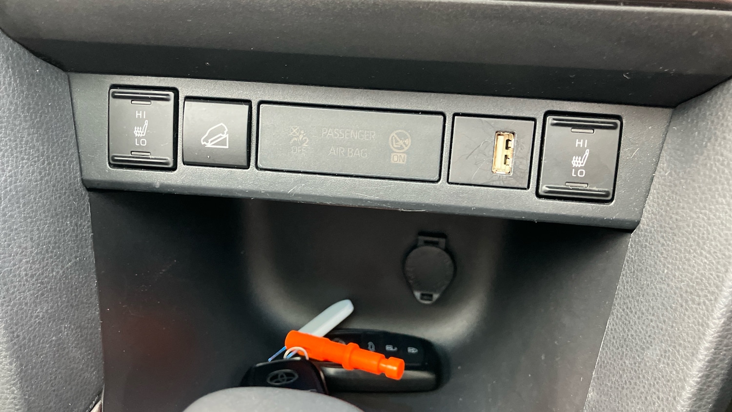 Used Toyota Yaris Cross 2023 for sale - 77690622: Photo 51