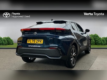 Used Toyota C-HR 2025 for sale - 77775004: Photo