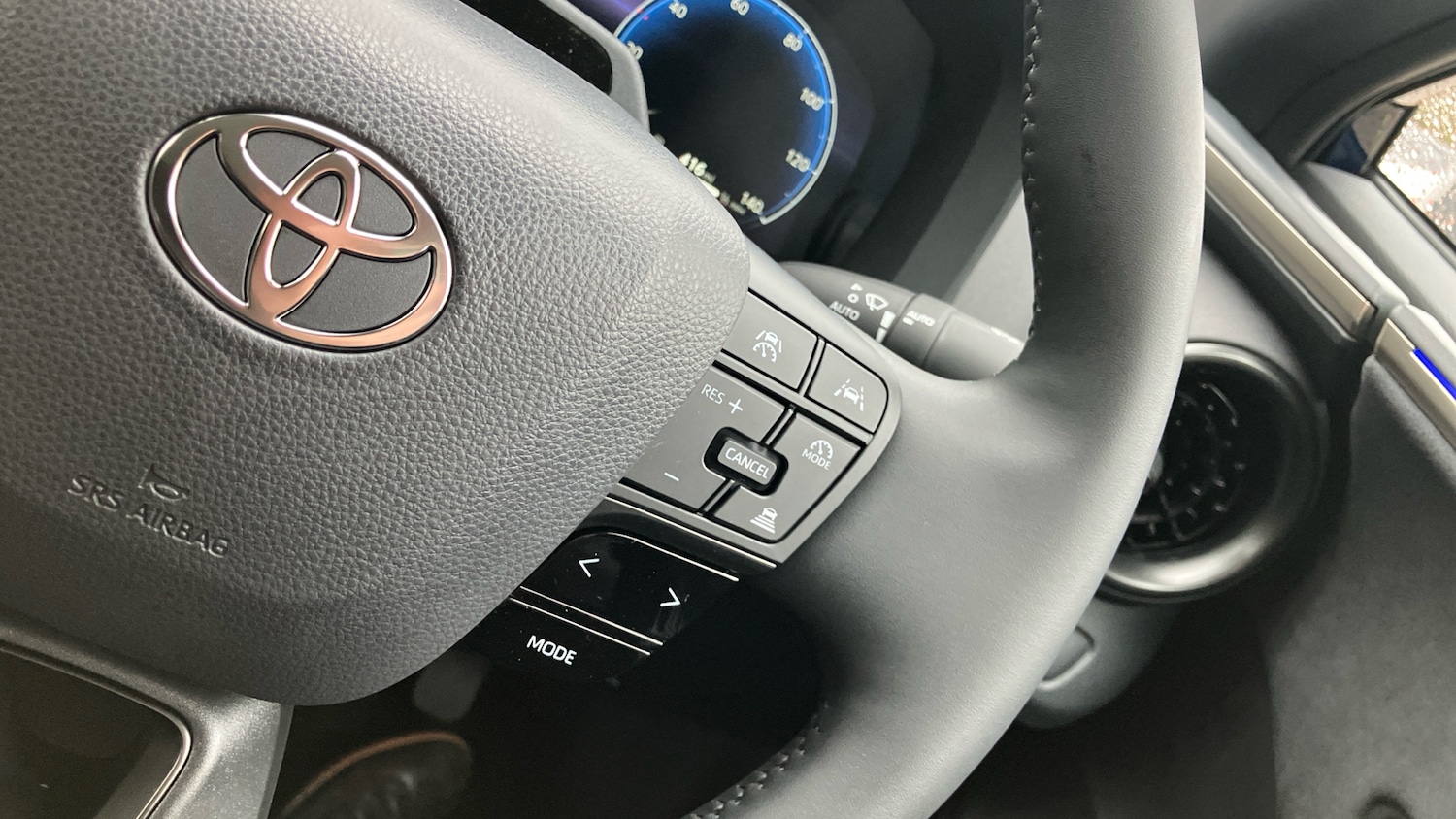 Used Toyota C-HR 2025 for sale - 77775004: Photo 47