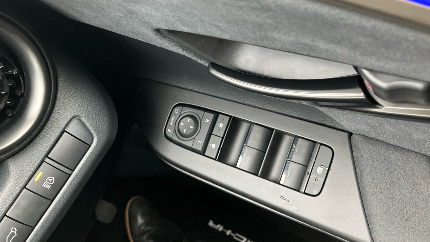 Used Toyota C-HR 2025 for sale - 77775004: Photo 49