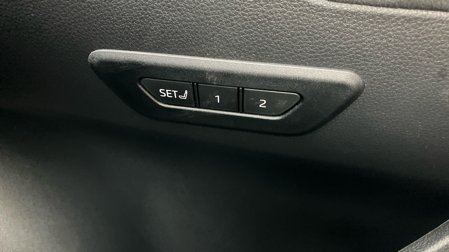 Used Toyota C-HR 2025 for sale - 77775004: Photo 50