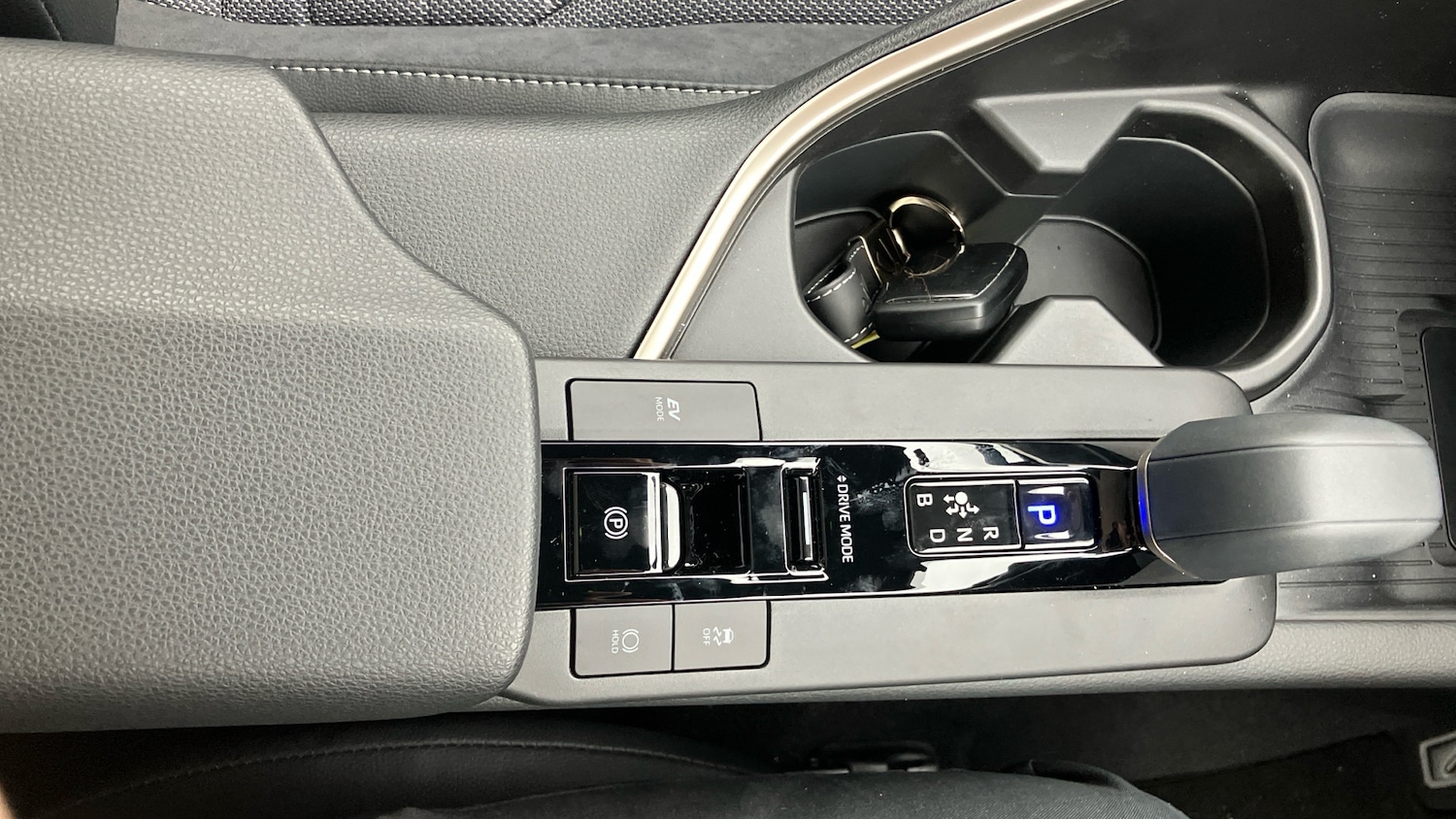 Used Toyota C-HR 2025 for sale - 77775004: Photo 51