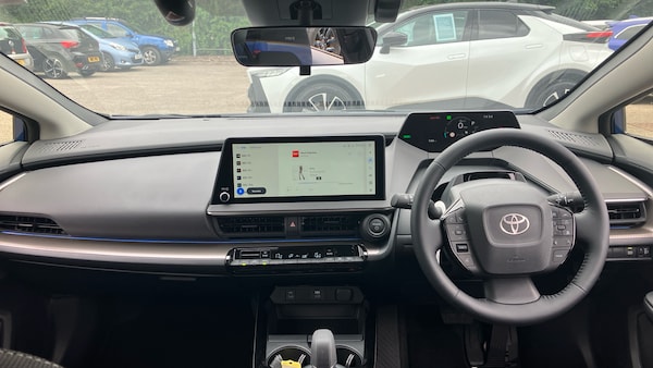 Used Toyota Prius 2025 for sale - 76101280: Photo 5