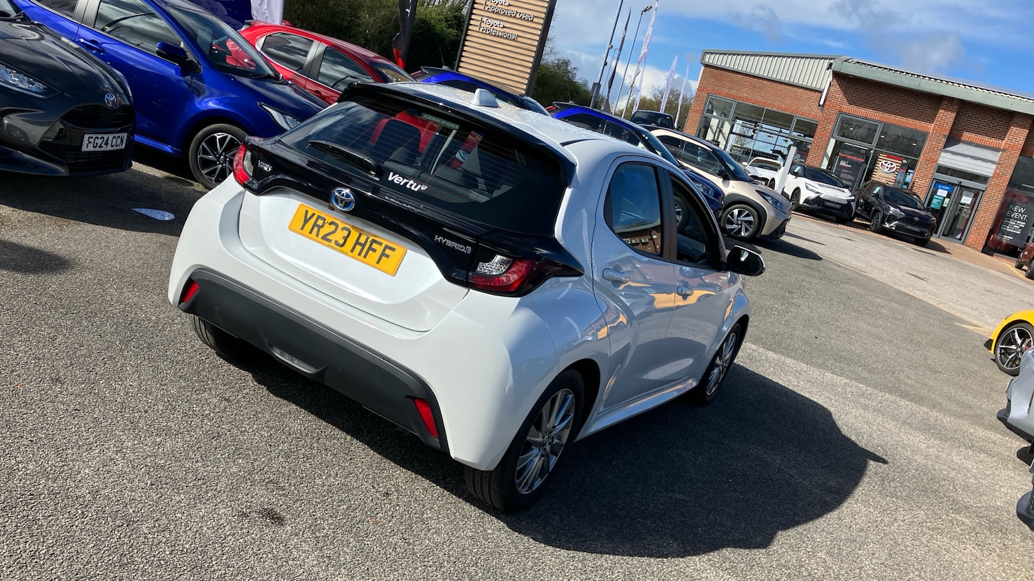 Used Toyota Yaris 2023 for sale - 78093422: Photo 31