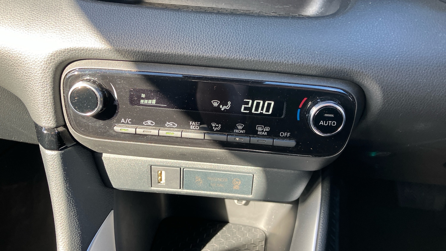 Used Toyota Yaris 2023 for sale - 78093422: Photo 47