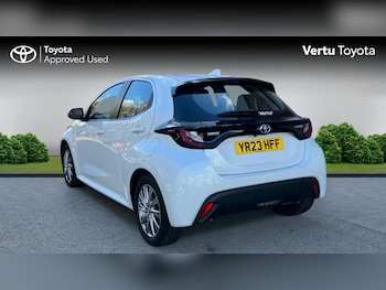 Used Toyota Yaris 2023 for sale - 78093422: Photo