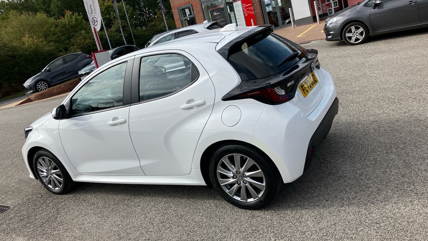 Used Toyota Yaris 2023 for sale - 76102759: Photo 30