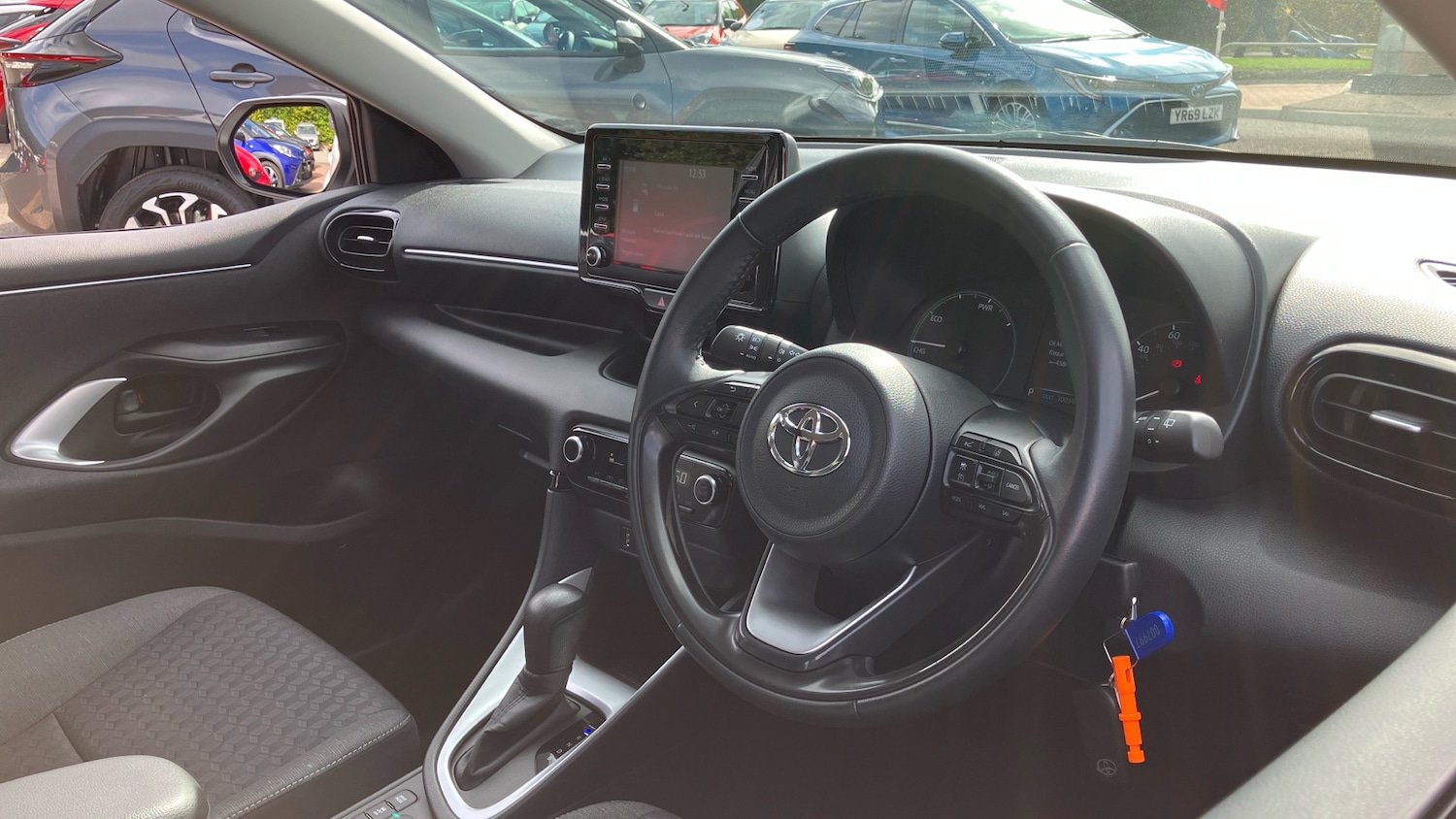 Used Toyota Yaris 2023 for sale - 76102759: Photo 40