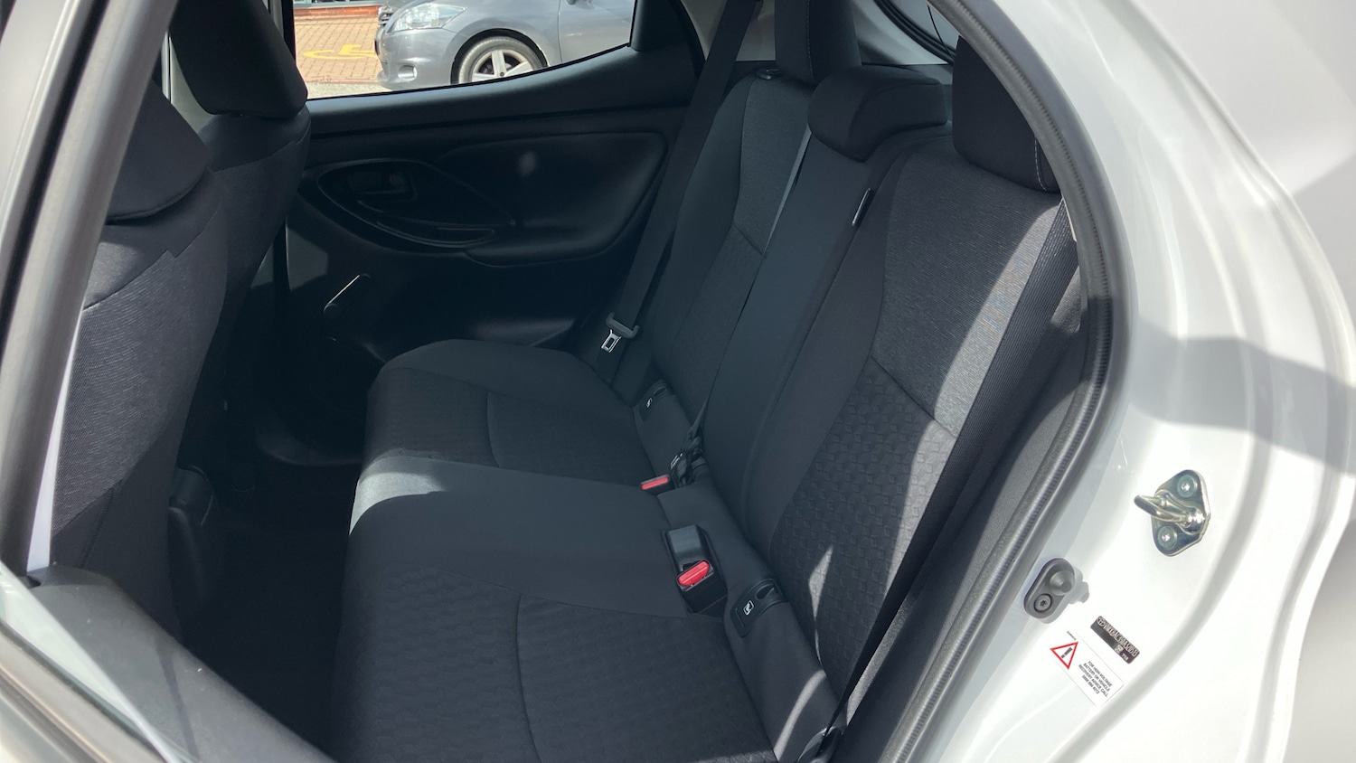 Used Toyota Yaris 2023 for sale - 76102759: Photo 42