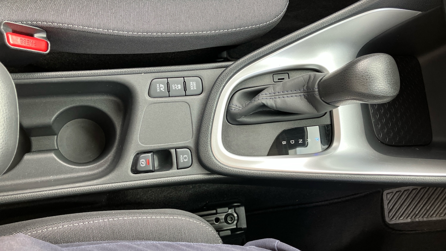 Used Toyota Yaris 2023 for sale - 76102759: Photo 49