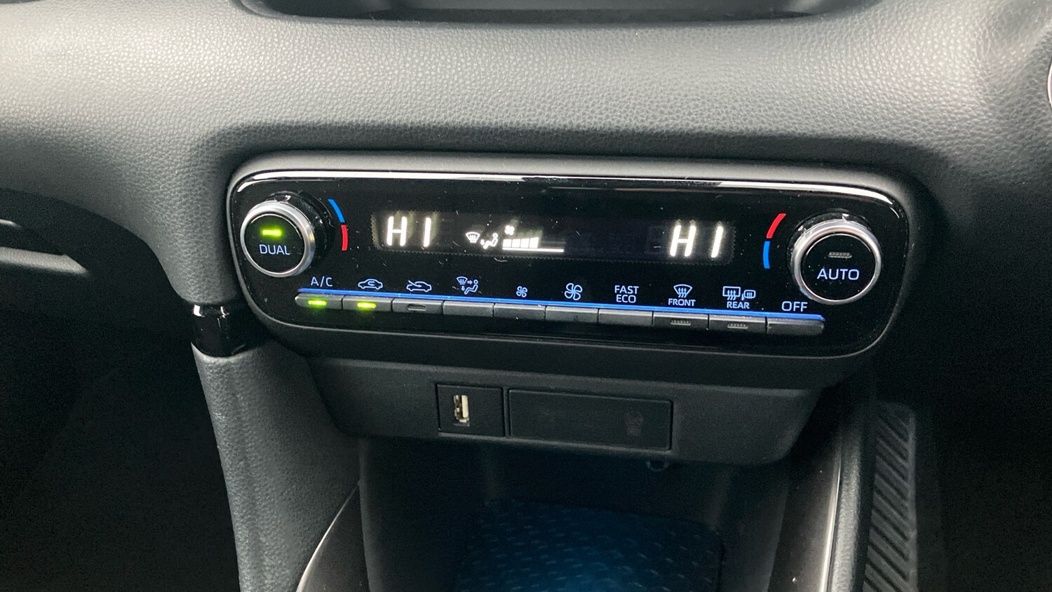 Used Toyota Yaris 2023 for sale - 78015124: Photo 43