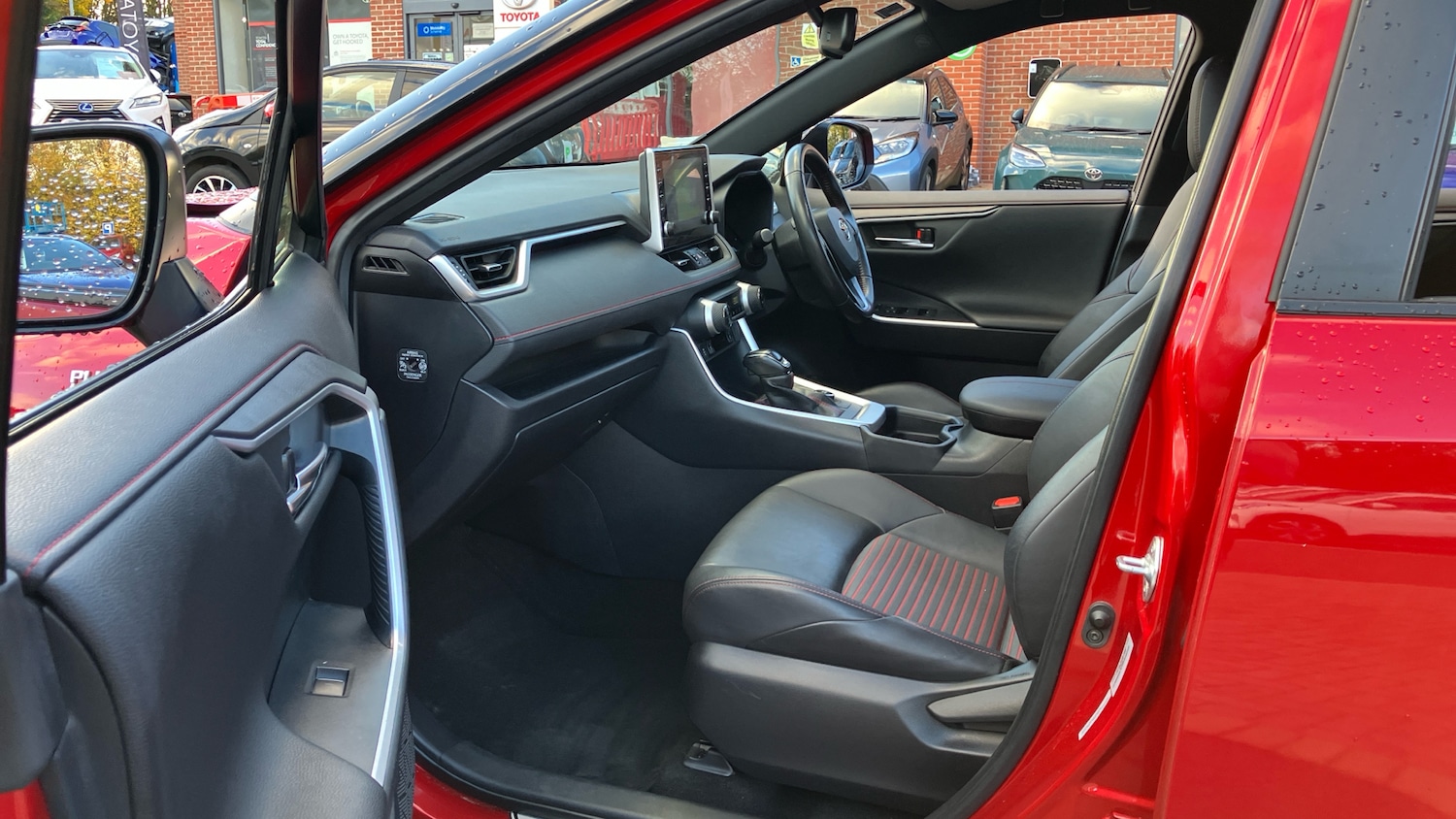 Used Toyota RAV4 2021 for sale - 76311284: Photo 10