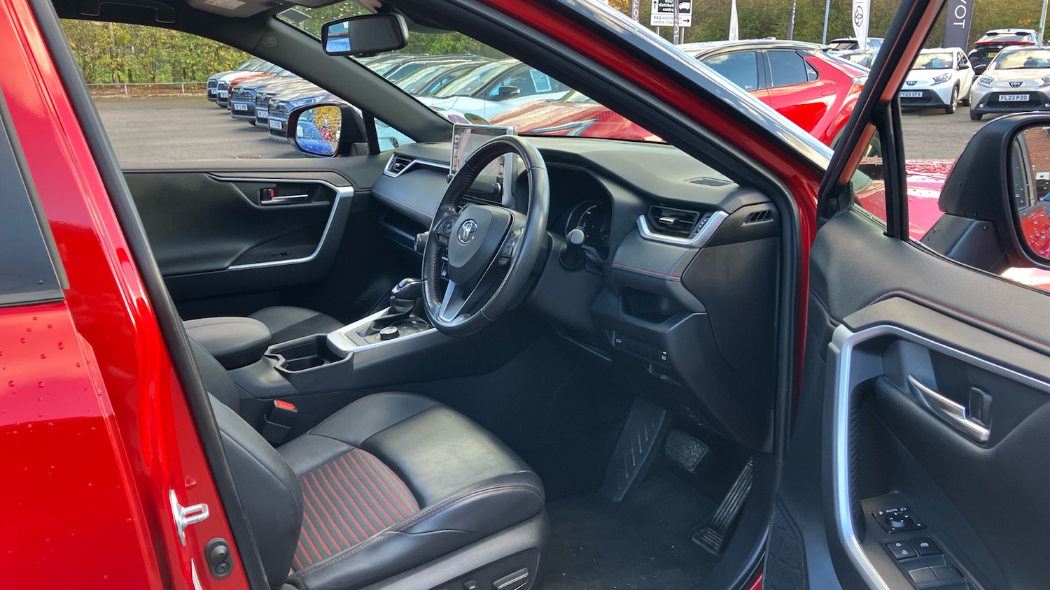 Used Toyota RAV4 2021 for sale - 76311284: Photo 11