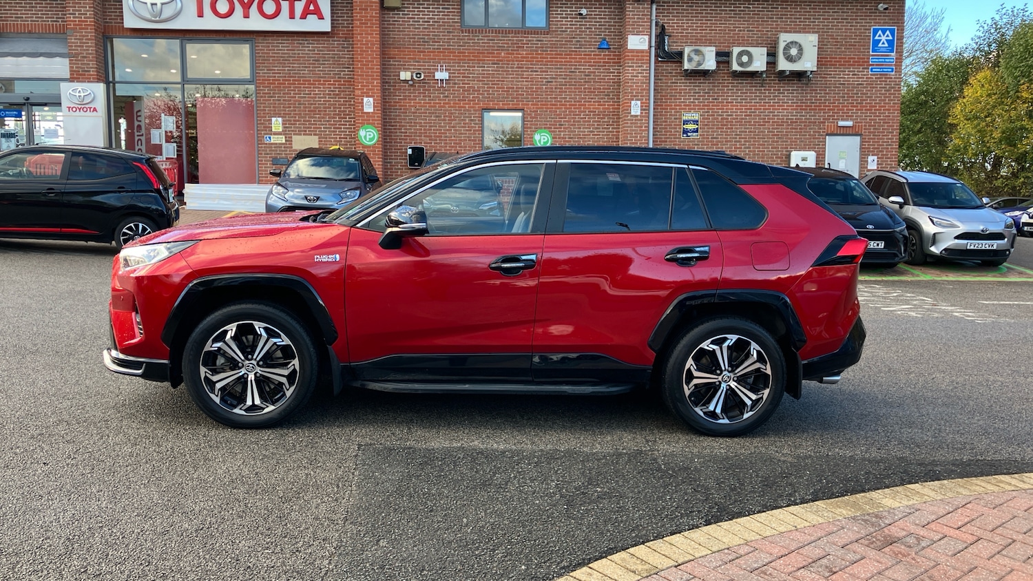 Used Toyota RAV4 2021 for sale - 76311284: Photo 17