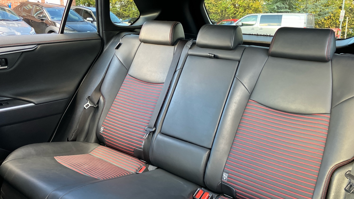 Used Toyota RAV4 2021 for sale - 76311284: Photo 22