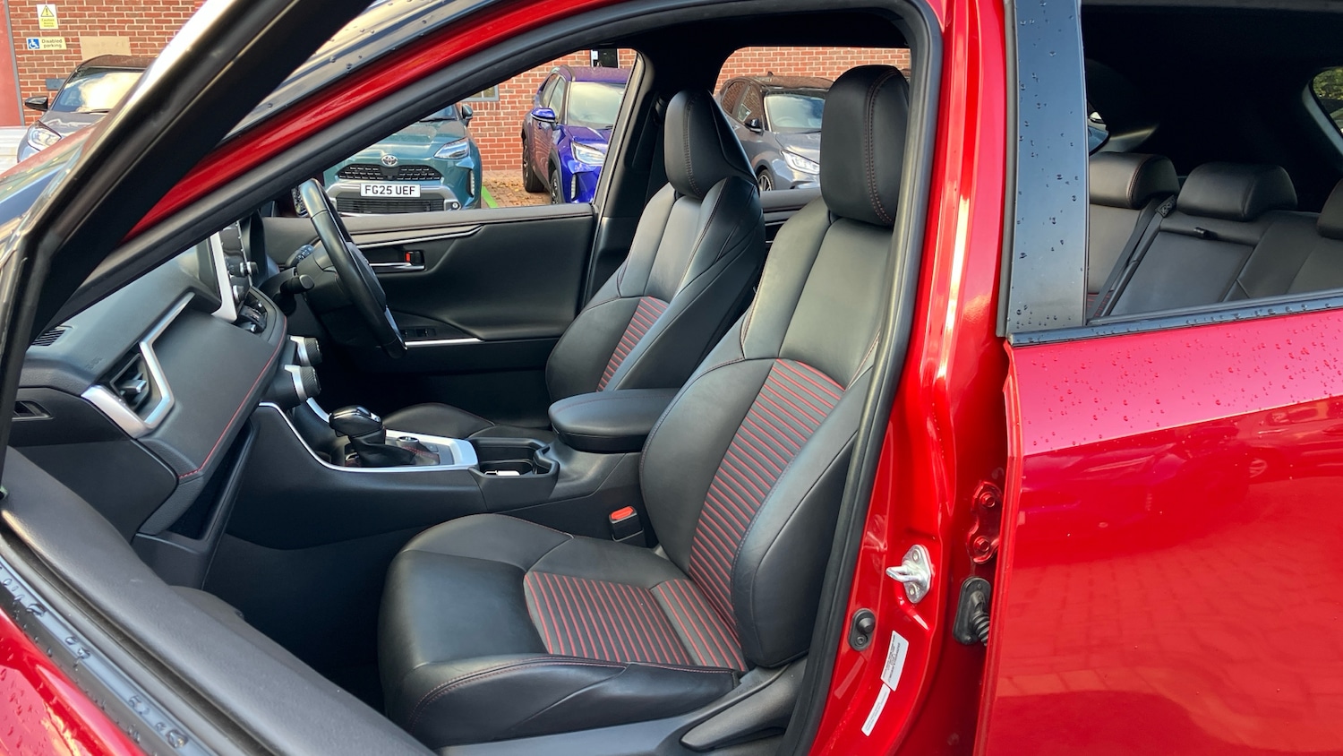 Used Toyota RAV4 2021 for sale - 76311284: Photo 43