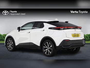 Used Toyota C-HR 2024 for sale - 79583524: Photo