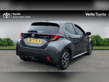 Used Toyota Yaris 2023 for sale - 77873207: Photo