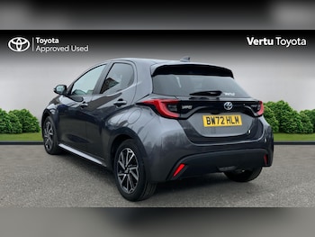 Used Toyota Yaris 2023 for sale - 77873207: Photo