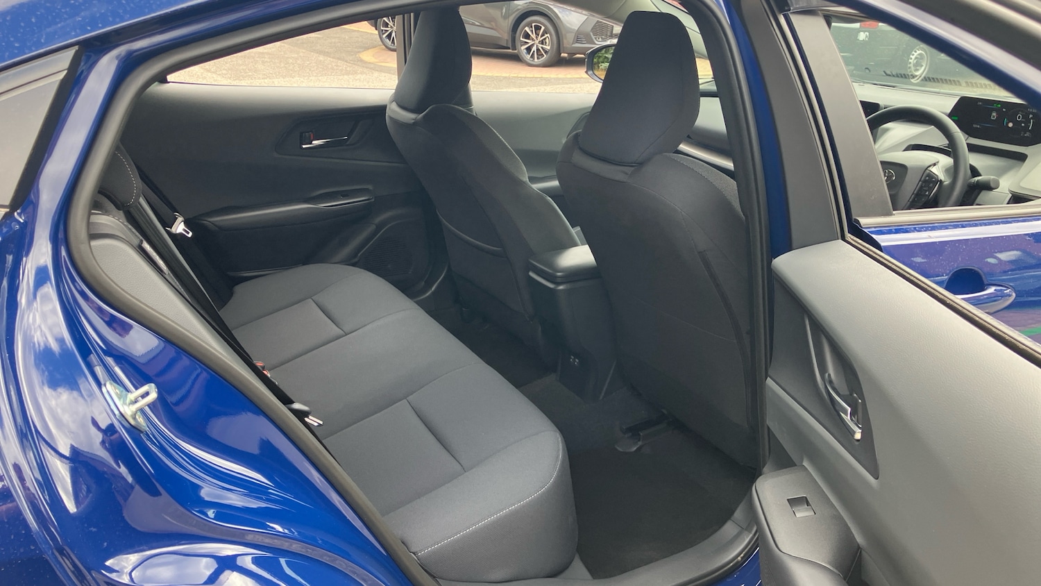 Used Toyota Prius 2025 for sale - 76101270: Photo 12