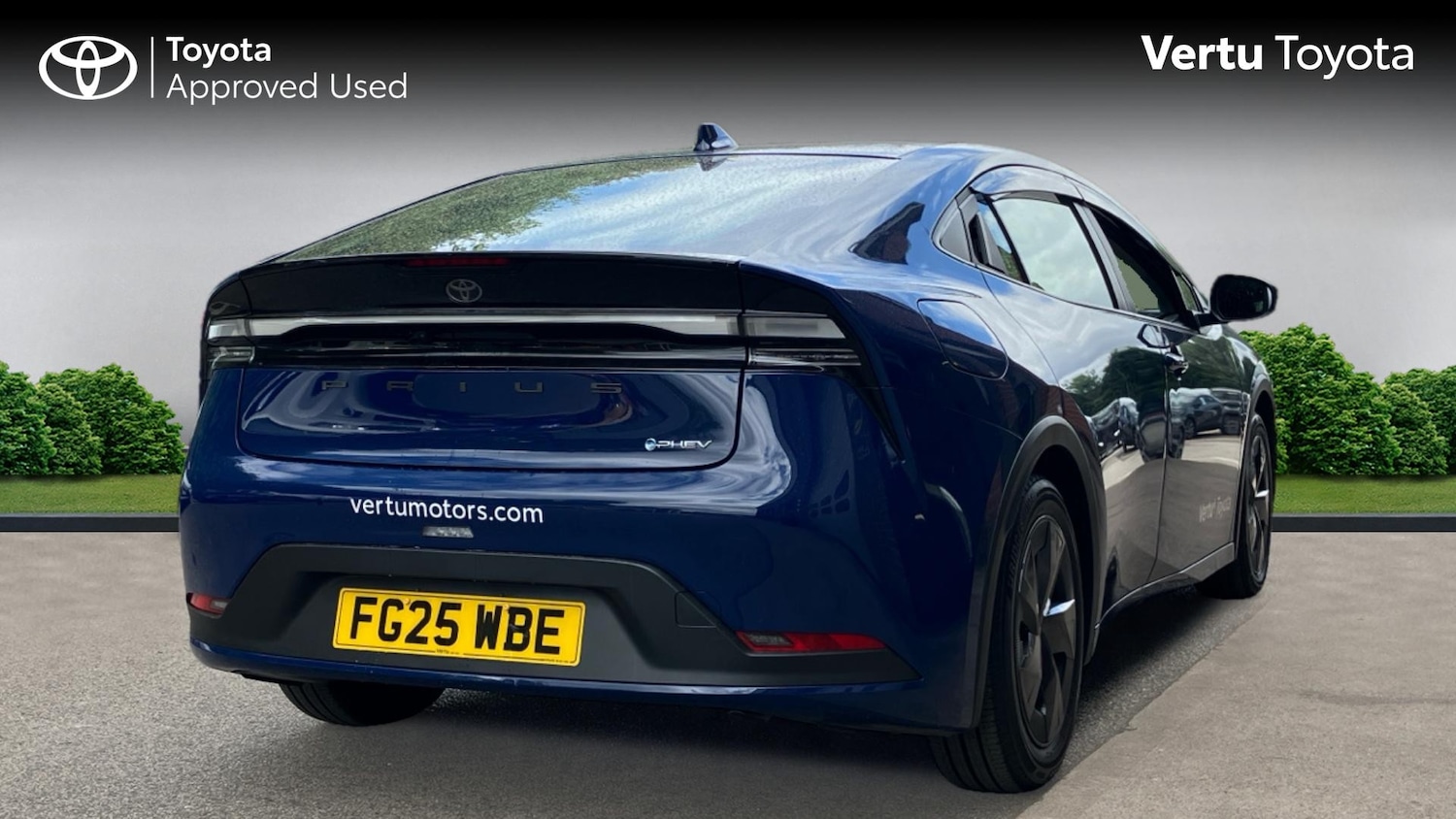 Used Toyota Prius 2025 for sale - 76101270: Photo 2