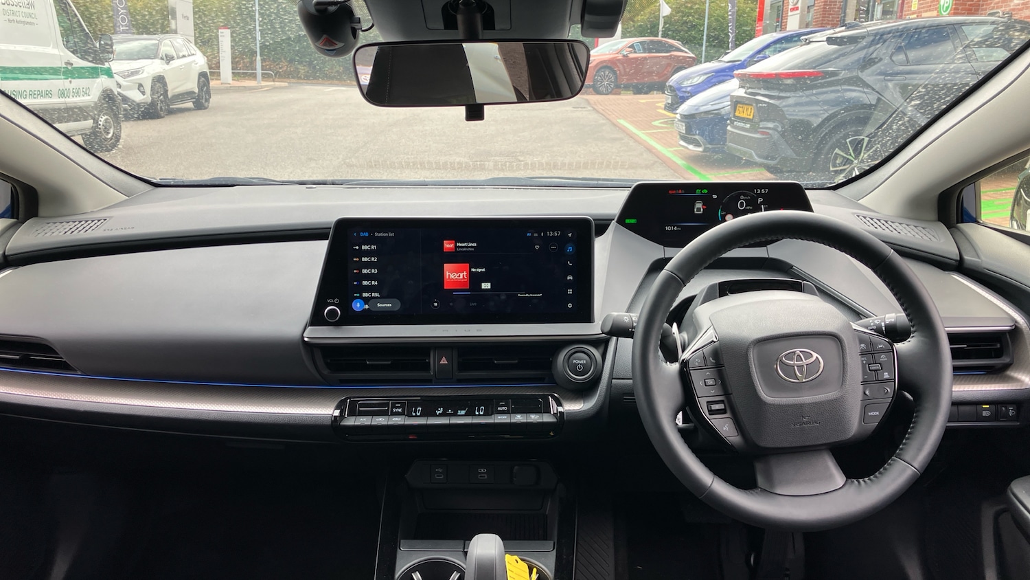 Used Toyota Prius 2025 for sale - 76101270: Photo 5